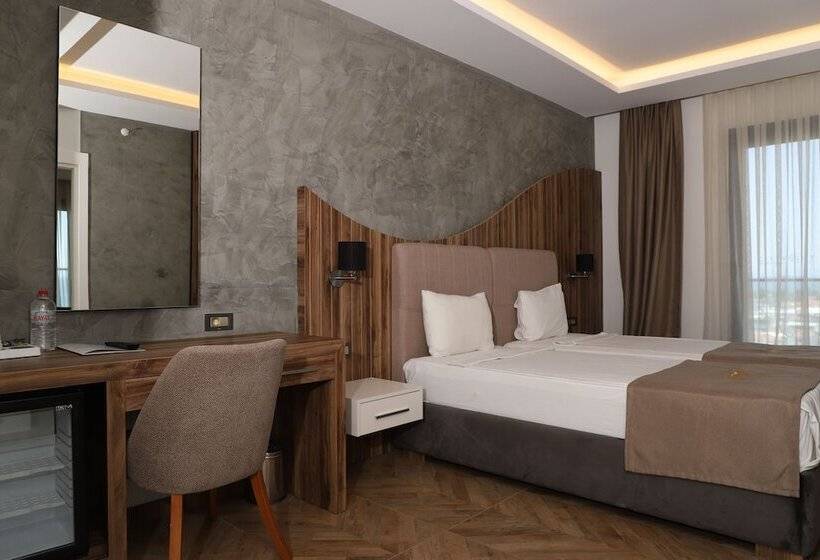 Quarto Familiar, Maril Beach & Spa Hotel