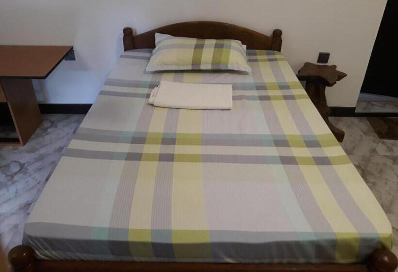 غرفة إقتصادية فردية, Hewage Resort