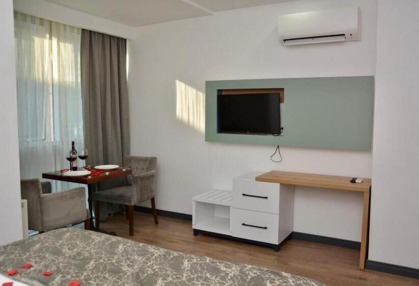 Quarto Triplo Estandar, My Sun