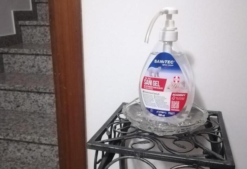 اتاق لوکس, Affittacamere Giada