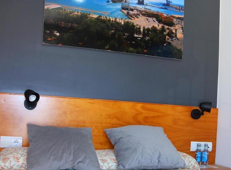 Номер Стандарт, Hostal La Estacion