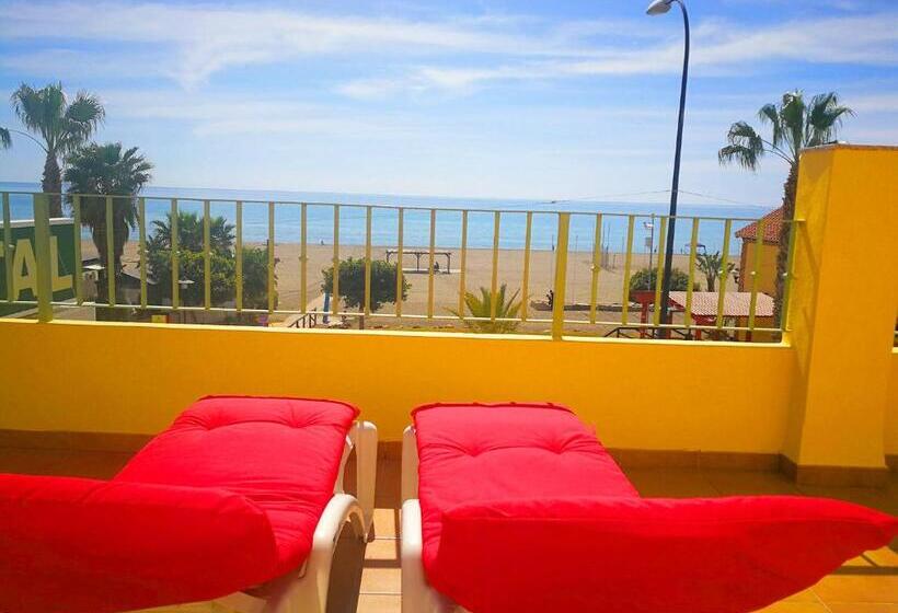 주니어 스위트 바다 전망, Hostal La Estacion