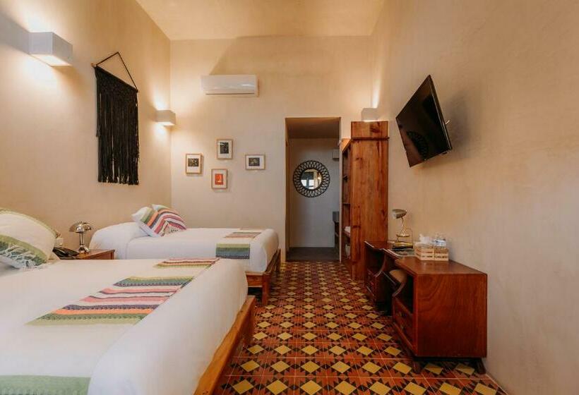 Quarto Estandar, Waye