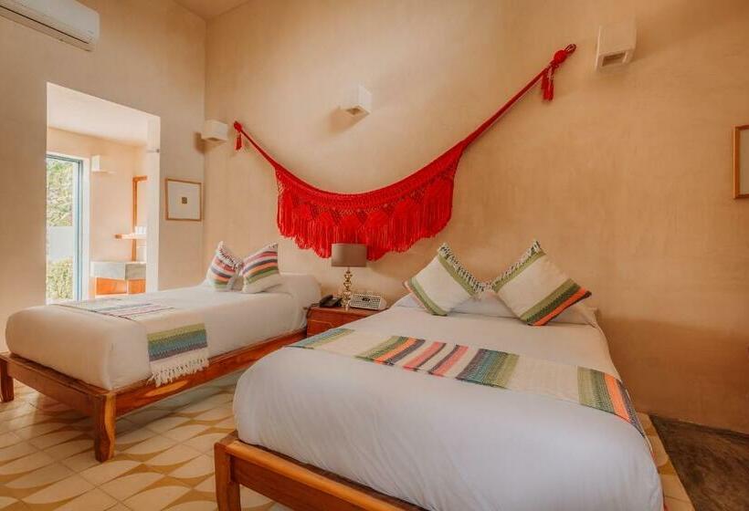 اتاق استاندارد با بالکن, Waye