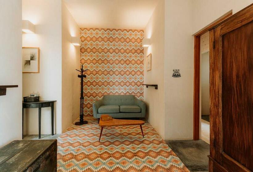 Suite with Terrace, Waye