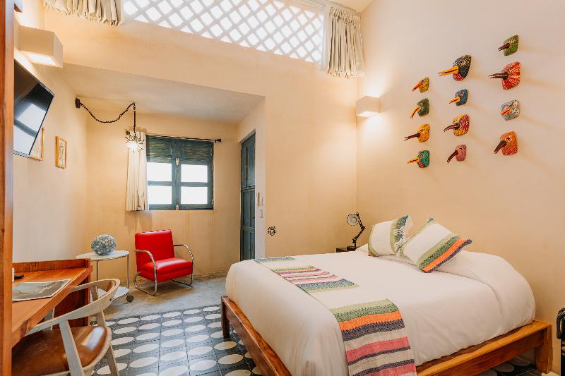 اتاق استاندارد با بالکن, Waye