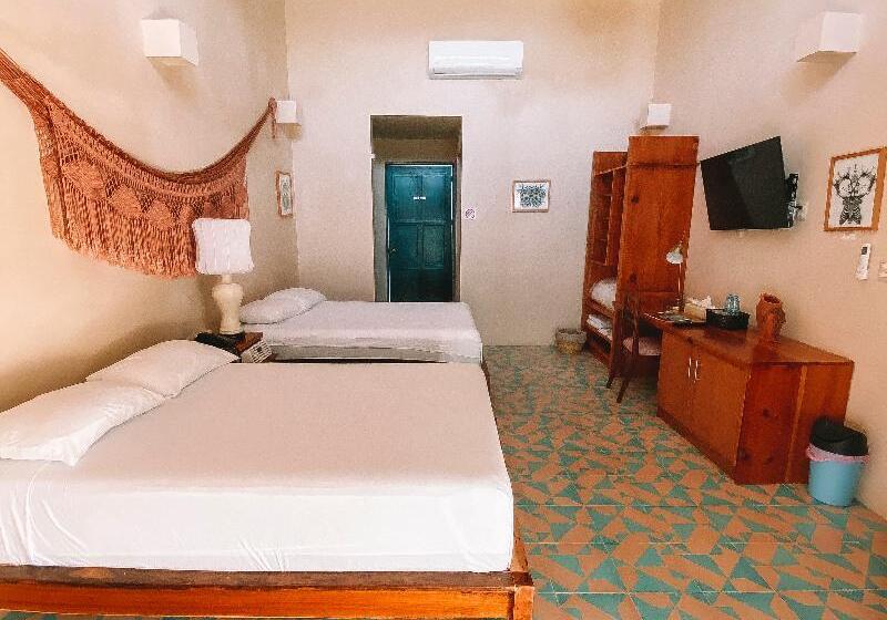 Quarto Deluxe com Sacada, Waye