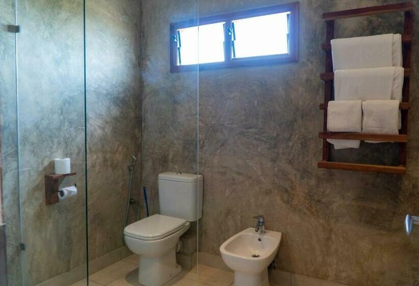 اتاق استاندارد با بالکن و چشمانداز دریا, Visiwa Beach Resort