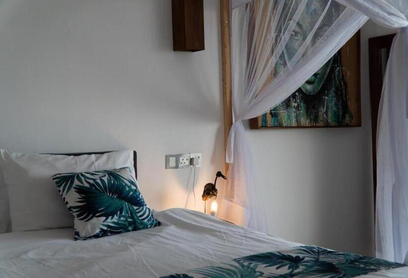 اتاق استاندارد با بالکن و چشمانداز دریا, Visiwa Beach Resort