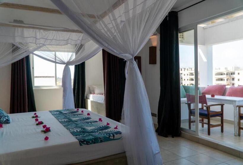 اتاق خانوادگی با چشم‌انداز جانبی دریا, Visiwa Beach Resort