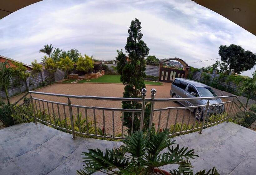2 Bedroom Apartment, Eric Wilkins Apartments