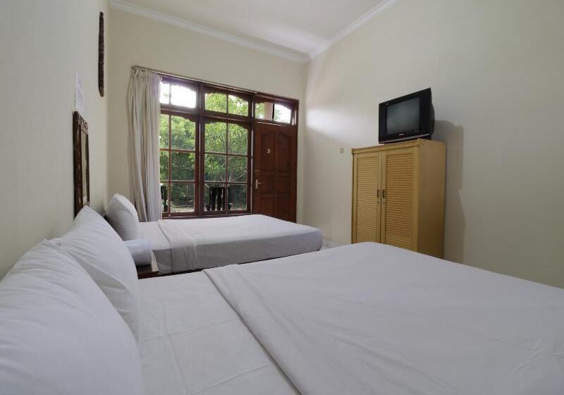 标准间, Spot On 2426 Hotel Aget Jaya Ii