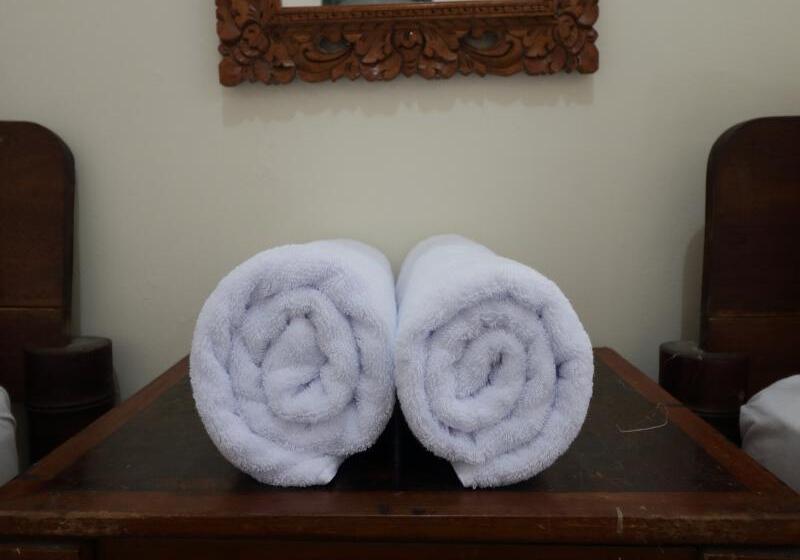 标准间, Spot On 2426 Hotel Aget Jaya Ii