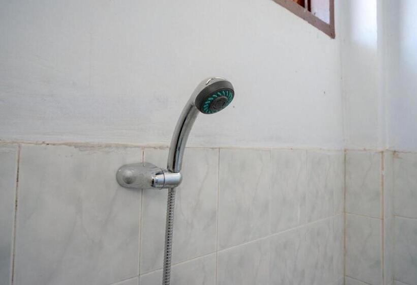اتاق لوکس, Reddoorz @ Hotel Horas Palopo