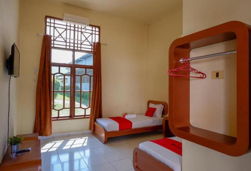 标准间, Reddoorz @ Hotel Horas Palopo