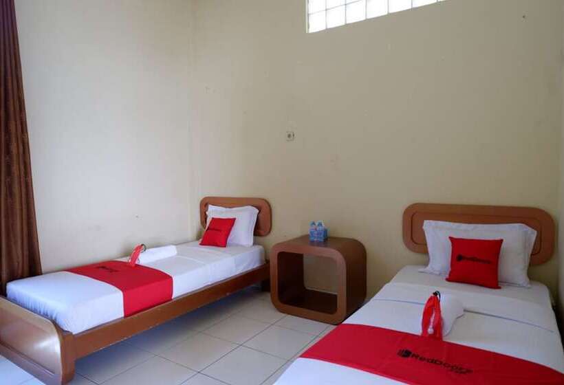 标准间, Reddoorz @ Hotel Horas Palopo