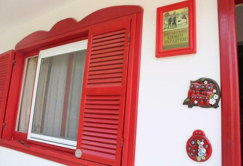 经济房, Bella View Art Boutique