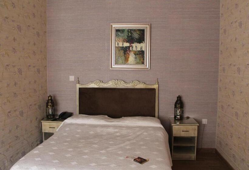 经济房, Bella View Art Boutique