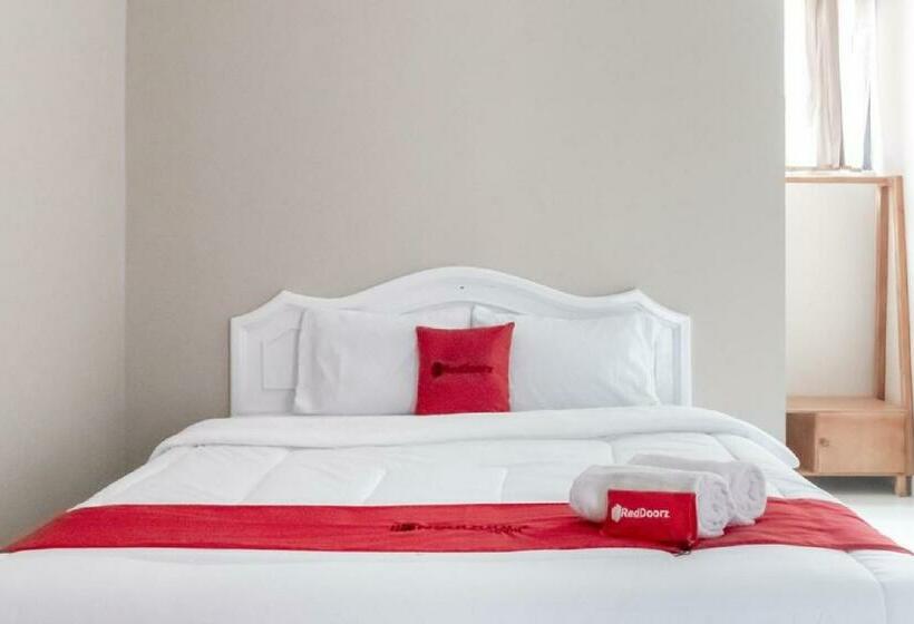 디럭스 룸, Reddoorz Plus Near Tambun Station