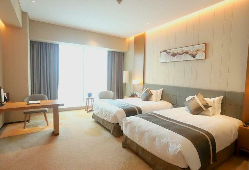 חדר סופריור, Yuyao Bright