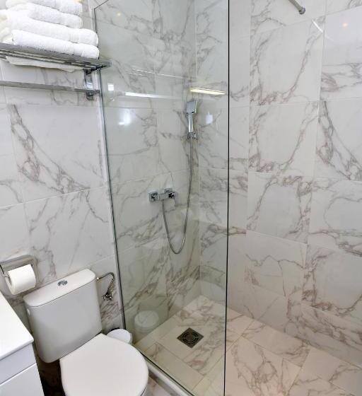 اتاق لوکس با تخت بزرگ, President