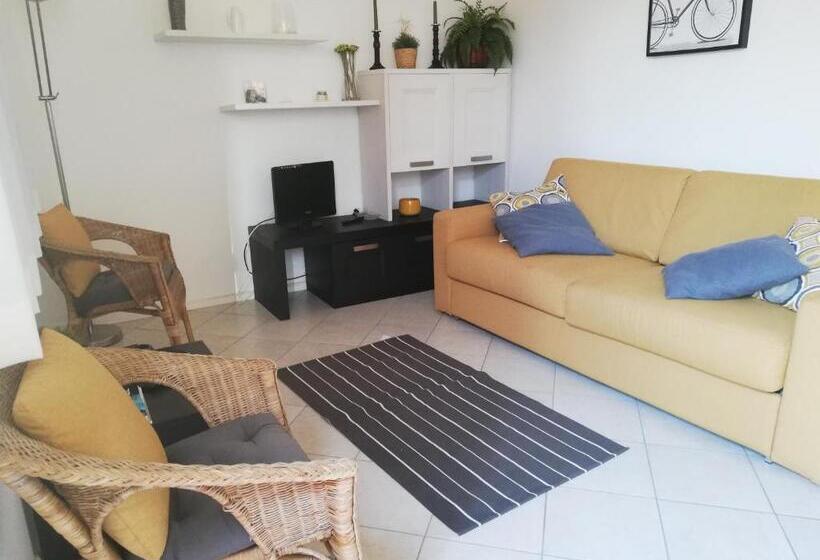 חדר דופלקס, Residence Apuane