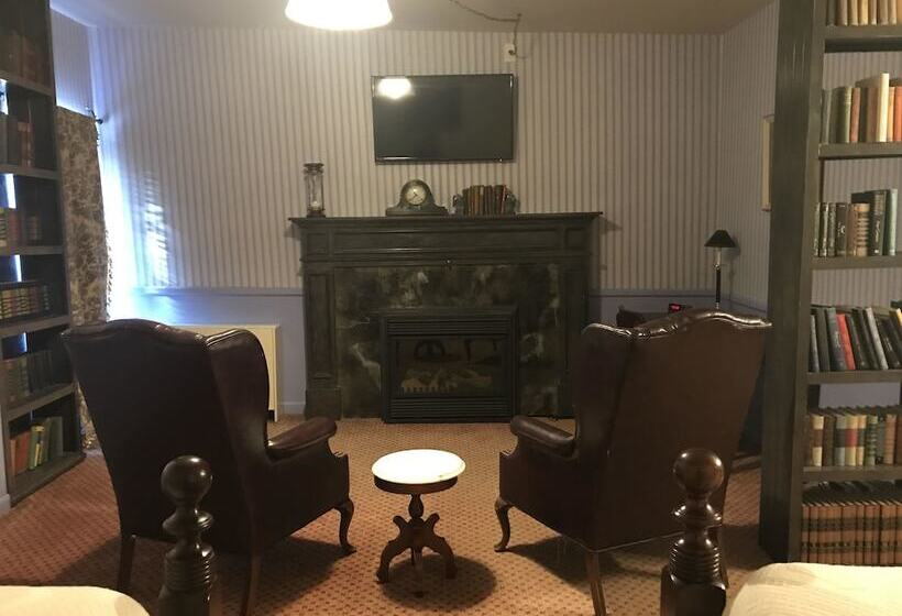 חדר דלוקס, The Charles Inn At Vacationland Inns