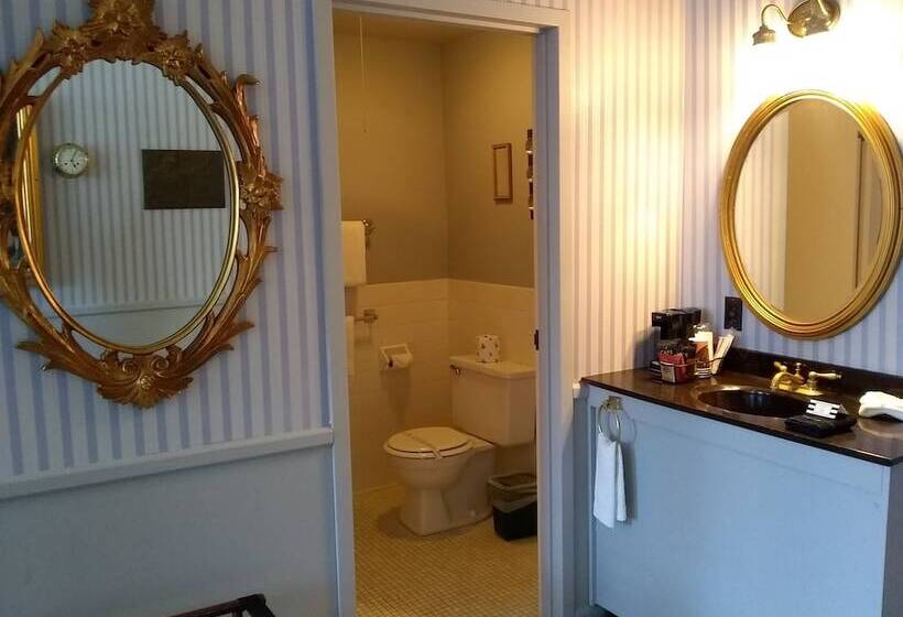 חדר דלוקס, The Charles Inn At Vacationland Inns