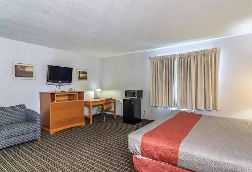 身障者適用キングサイズベッドルーム, Motel 6grand Rapids, Mi  Northeast