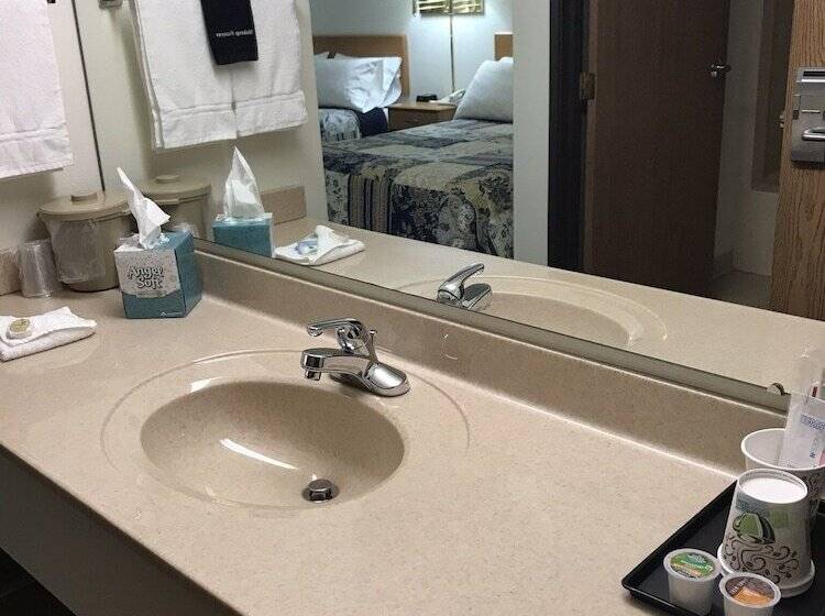 סוויטה משפחתית, Dutch Country Inn