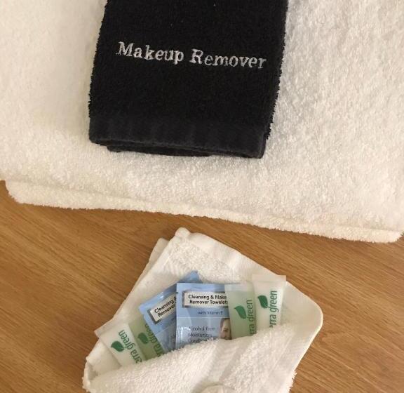 סוויטה משפחתית, Dutch Country Inn