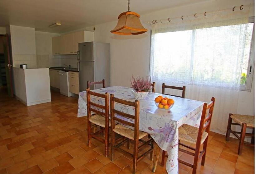 Апартаменты 3 Спальни, Résidence Marina Di Capitello