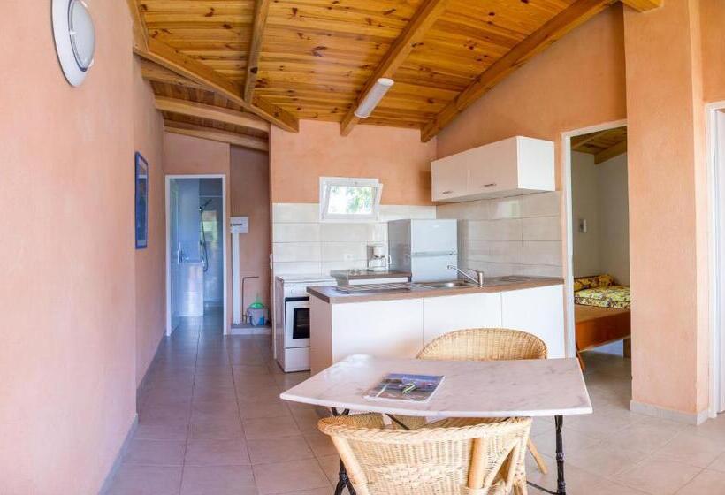 1 Bedroom Apartment Lake View, Résidence Marina Di Capitello