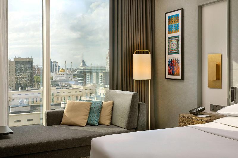 اتاق لوکس با تخت بزرگ, Sheraton Astana