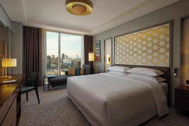 اتاق لوکس با تخت بزرگ, Sheraton Astana