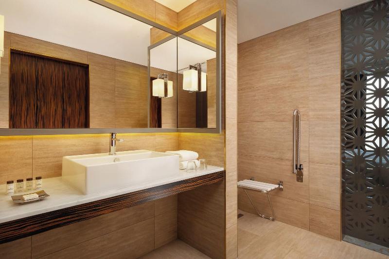 اتاق لوکس با تخت بزرگ, Sheraton Astana