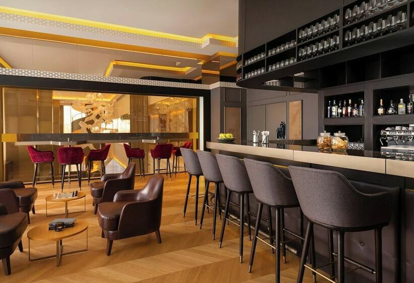 اتاق کلاب, Sheraton Astana