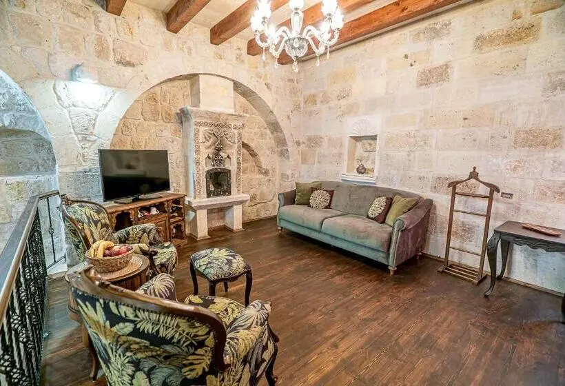 Duplex-sviitti, Zeydem Suites