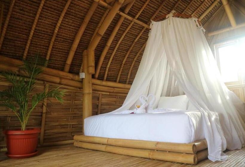 小型套房带阳台, Hawera Village