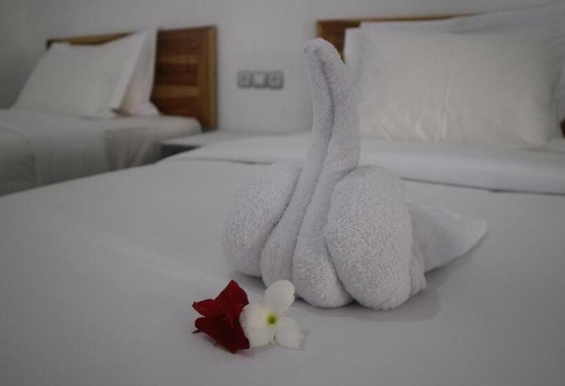 豪华房间, Hawera Village