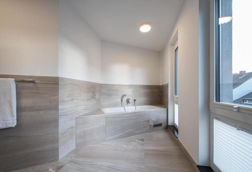 חדר סטנדרט עם ג'קוזי, Rs Hotel   Smart & Modern Hotel Apartments