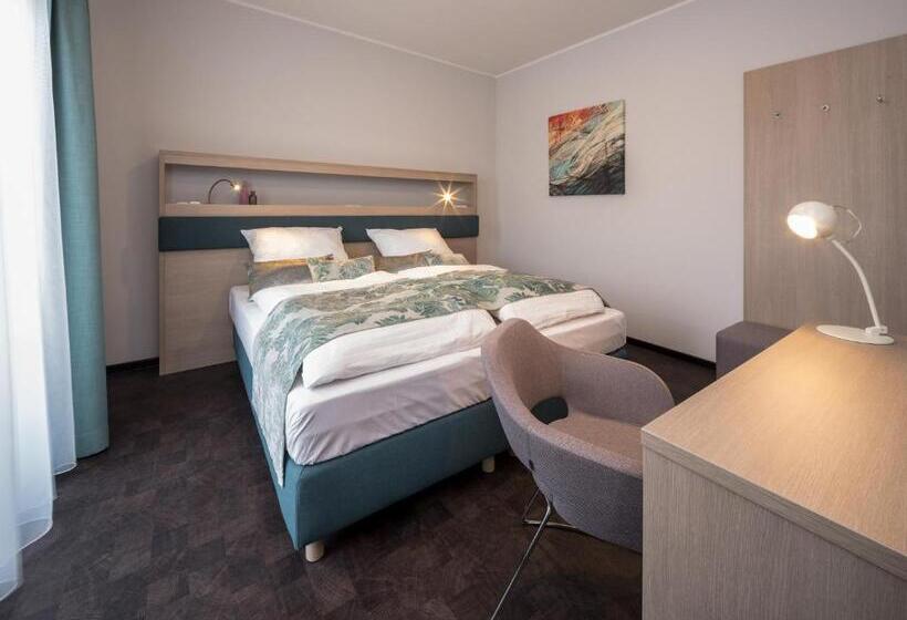 Номер Стандарт с Гидромассажем, Rs Hotel   Smart & Modern Hotel Apartments