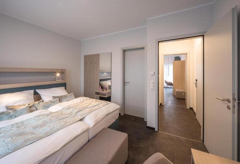 סוויטת 2 חדרי שינה, Rs Hotel   Smart & Modern Hotel Apartments