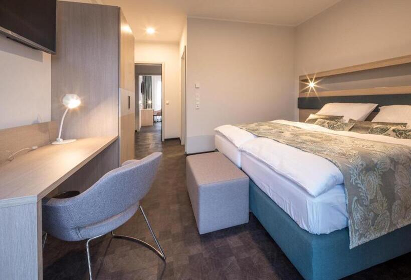 סוויטת 2 חדרי שינה, Rs Hotel   Smart & Modern Hotel Apartments