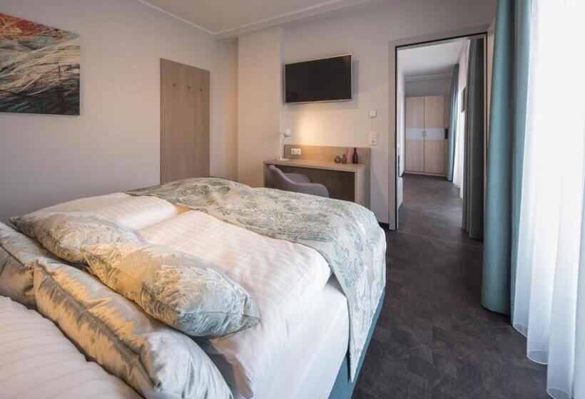 סוויטת 2 חדרי שינה, Rs Hotel   Smart & Modern Hotel Apartments