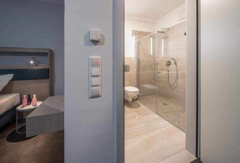 Апартаменты 2 Спальни, Rs Hotel   Smart & Modern Hotel Apartments