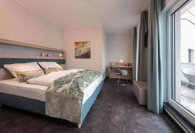 חדר דלוקס לשלושה, Rs Hotel   Smart & Modern Hotel Apartments