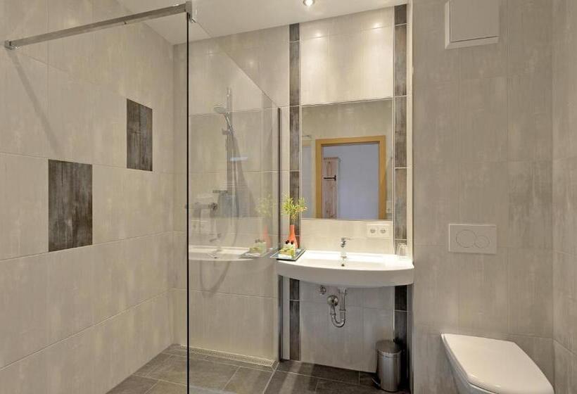Четырехместный Номер Deluxe, Be 550