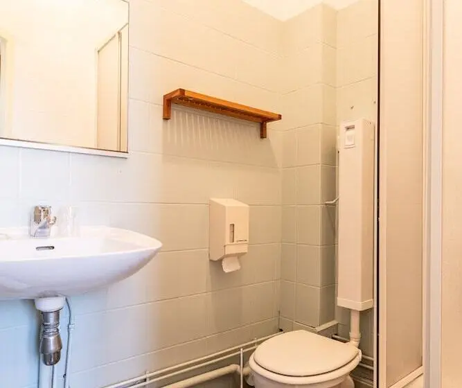 Standard Yhden Hengen Huone, Des Bains