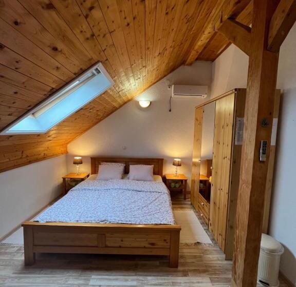 استودیوی استاندارد, Apartments And Rooms Kristina